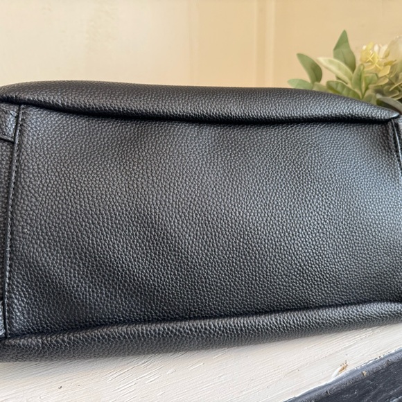 Michael Kors Black Pebbled Leather Hobo Bag - Picture 5 of 11